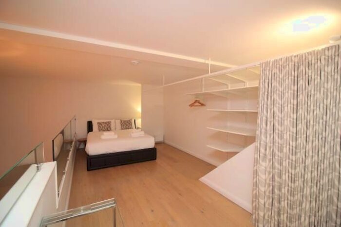 1 Bedroom Flat To Rent In Flat, Mcdonald Road, Edinburgh, EH7