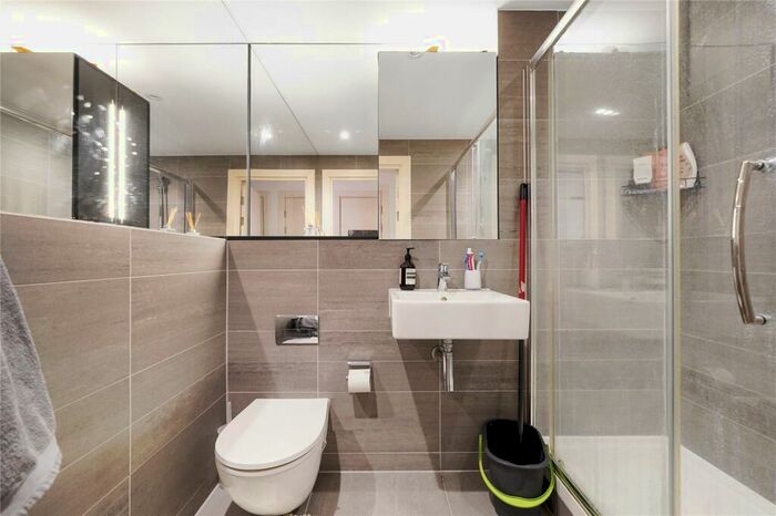 Flat To Rent In Hester House, London, SE13