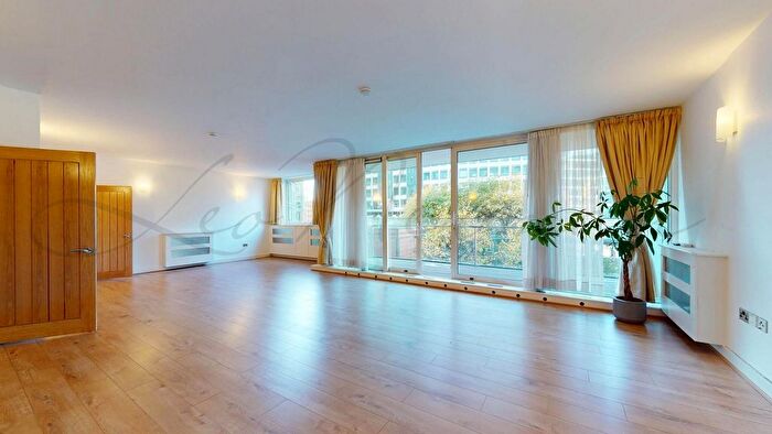 2 Bedroom Flat To Rent In Palace Street, London, SW1E