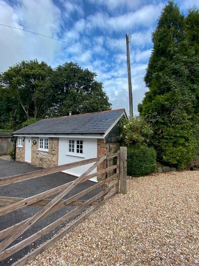 1 Bedroom Detached Bungalow To Rent In South Brent, TQ10