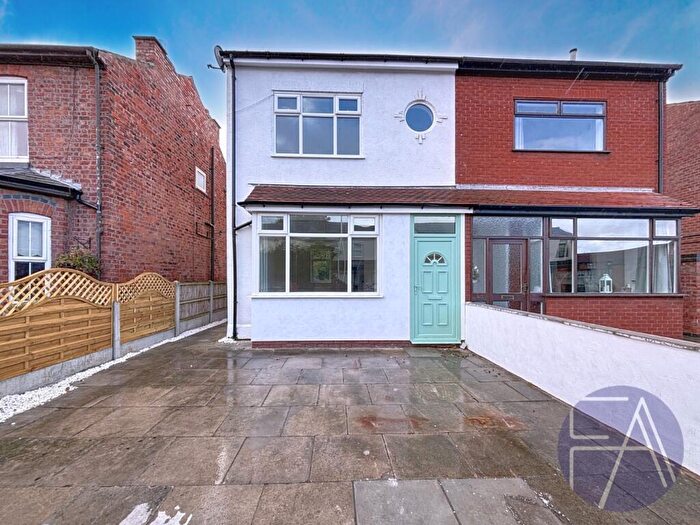 3 Bedroom Semi Detached House For Sale In Upper Aughton Road, Southport, Merseyside, PR8
