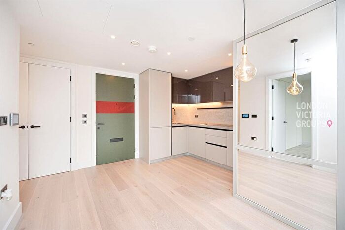 1 Bedroom Flat To Rent In Westmont Apartments, Fountain Park Way, London, W12