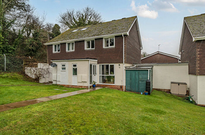 3 Bedroom Semi Detached House For Sale In Cundell Way, Kings Worthy, Winchester, Hampshire, SO23