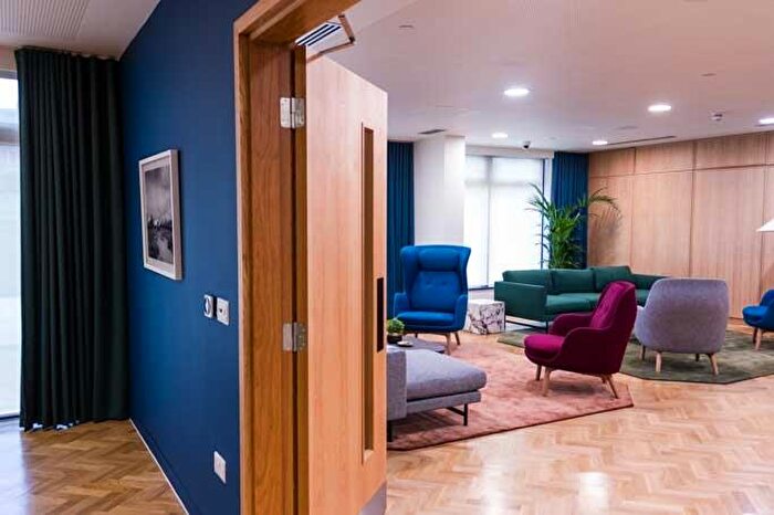 1 Bedroom Flat To Rent In Roden Street Ilford, IG1