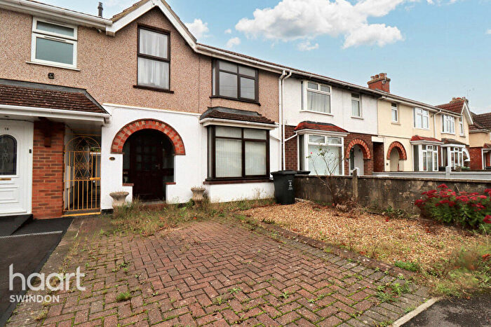 3 Bedroom Terraced House For Sale In Copse Avenue, Swindon, SN1