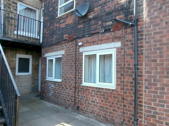1 Bedroom Flat To Rent In Sheffield Road, Barnsley, South Yorkshire, S70