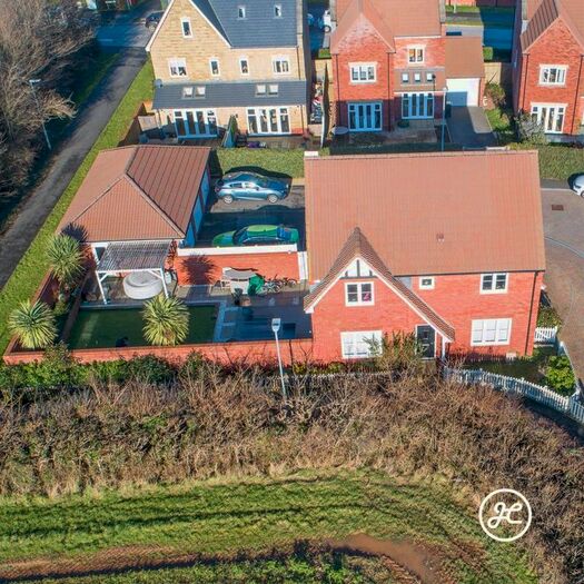 Houses for sale & to rent in TA6 6WH, Merino Way, North Petherton