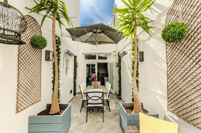 2 Bedroom Flat To Rent In Stanhope Gardens, South Kensington, London, SW7