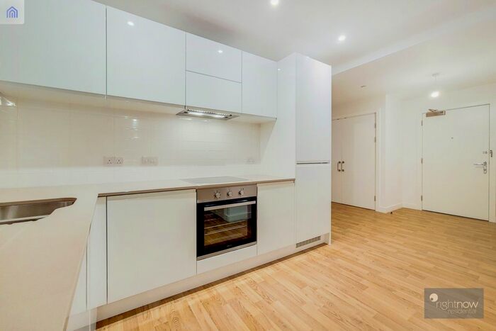 1 Bedroom Flat To Rent In Astor Apartments, London N15