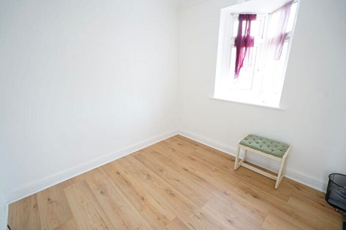 2 Bedroom Bungalow To Rent In Chadwell Road, Grays, RM17