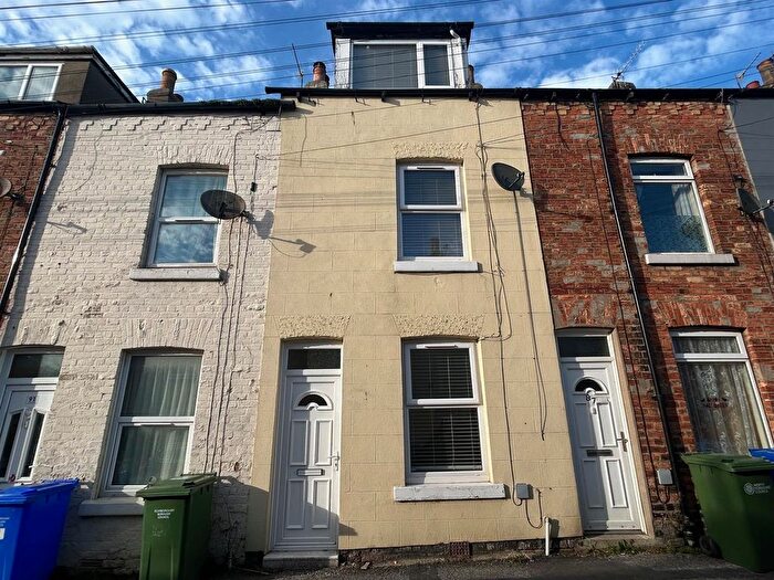 2 Bedroom Terraced House To Rent In Nelson Street, Scarborough, YO12