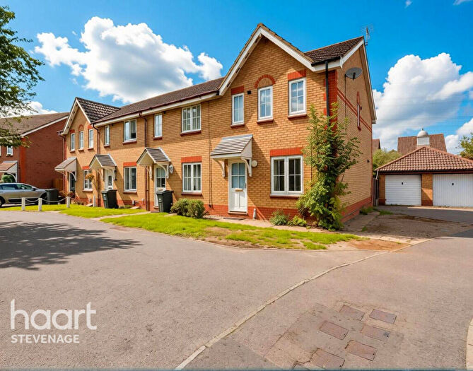 3 Bedroom End Of Terrace House For Sale In Tamar Close, Stevenage, SG1
