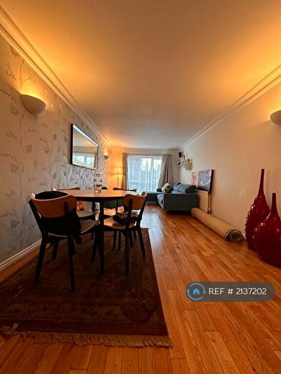 2 Bedroom Flat To Rent In Canbury Park Road, Kingston Upon Thames, KT2