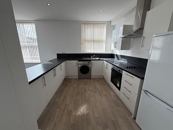 1 Bedroom Flat To Rent In Flat High St, Alfreton, DE55