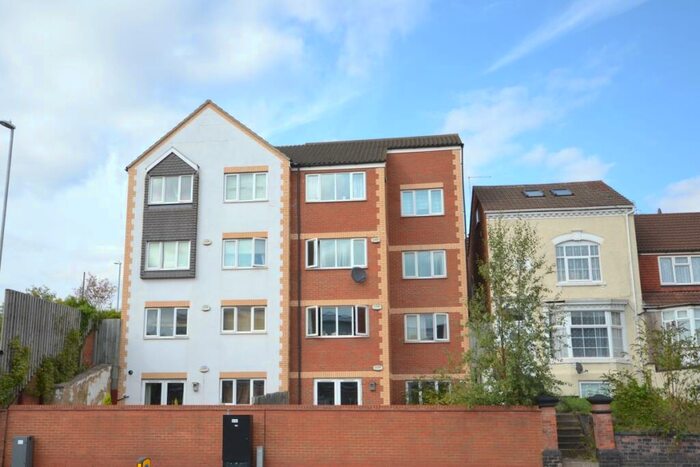 2 Bedroom Flat To Rent In Weedon Road, Northampton, NN5