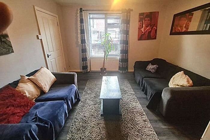 4 Bedroom Terraced House To Rent In Ash Road, Headingley, Leeds, LS6