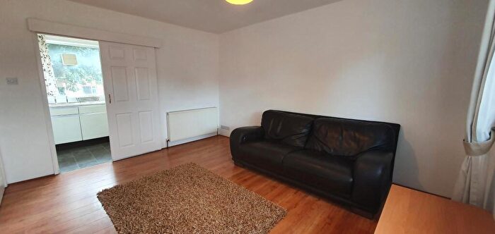 1 Bedroom Flat To Rent In Charminster Drive, Coventry, CV3