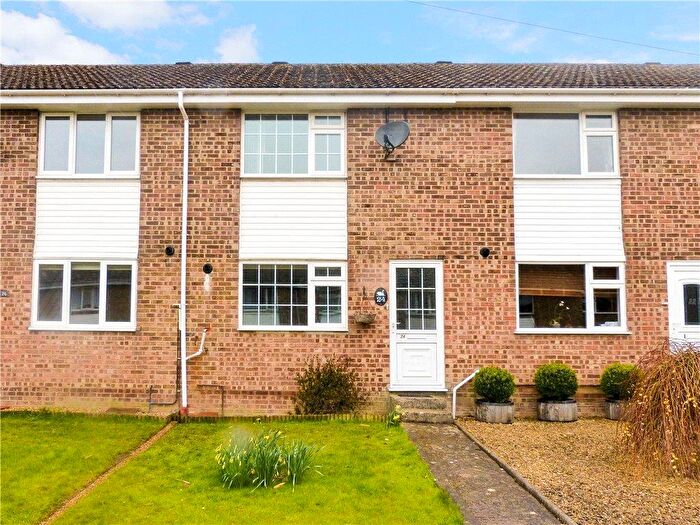 3 Bedroom Terraced House To Rent In Maple Way, Gillingham, SP8