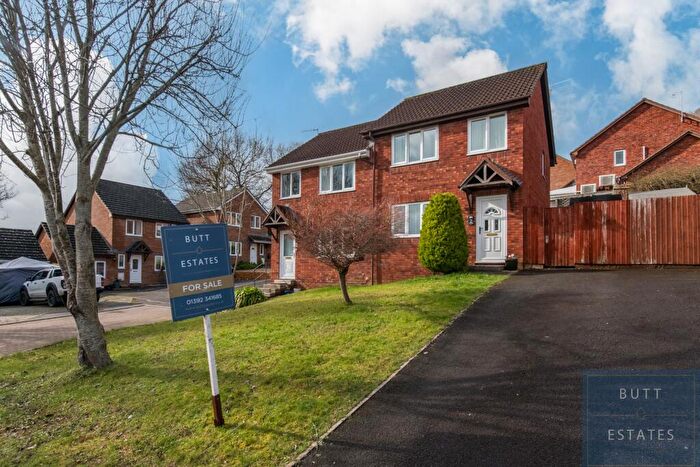 3 Bedroom Semi Detached House For Sale In Snowdrop Mews, Exeter, EX4