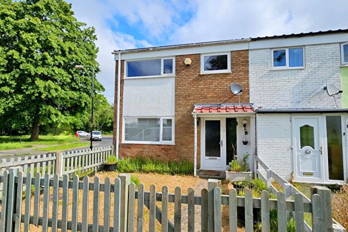 3 Bedroom End Of Terrace House To Rent In Trefoil Crescent, Crawley, West Sussex., RH11