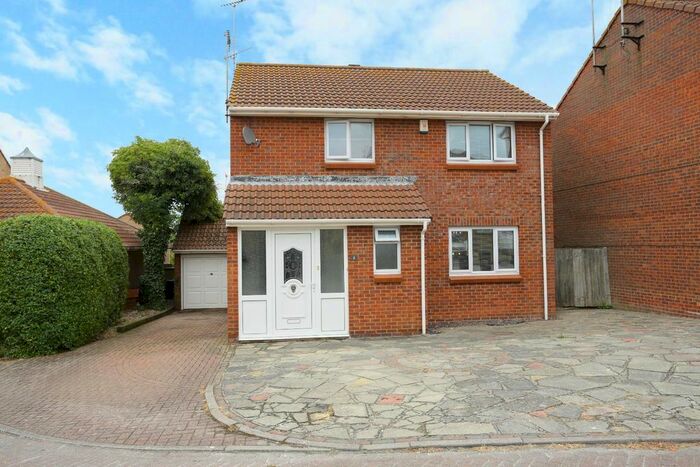 4 Bedroom Detached House To Rent In Hadlow Drive, Cliftonville, Margate, CT9