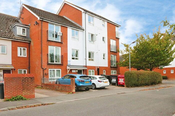 2 Bedroom Flat For Sale In Langley, SL3