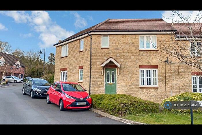 3 Bedroom Semi-Detached House To Rent In Antony Road, Swindon, SN25