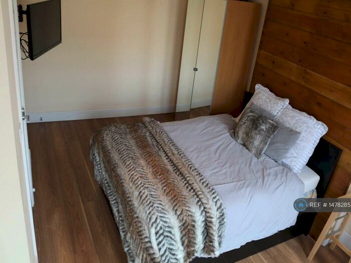 Studio To Rent In Northwood, Northwood, HA6