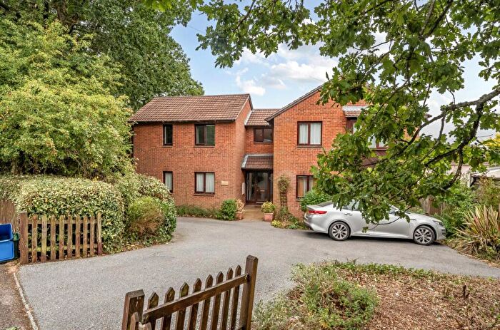 1 Bedroom Apartment For Sale In Honiton, Devon, EX14