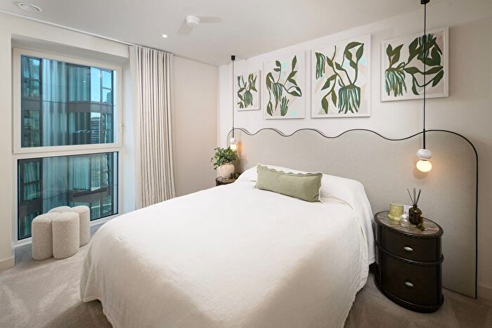 2 Bedroom Flat For Sale In Royal Arsenal Riverside, Woolwich, SE18