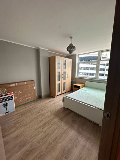 2 Bedroom Flat To Rent In Romford, RM1