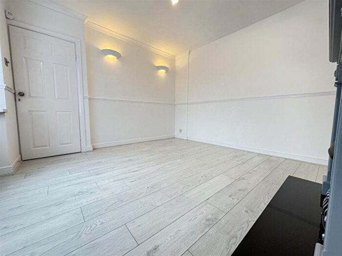 3 Bedroom End Of Terrace House For Sale In Carmodale Avenue, Great Barr, Birmingham, B42