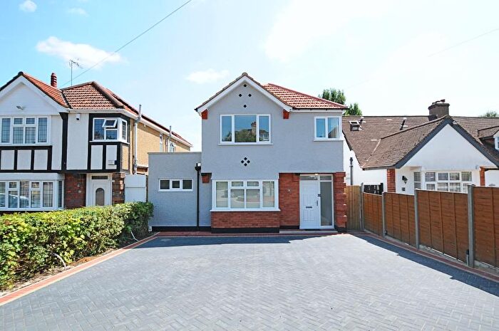 4 Bedroom Property To Rent In Potter Street, Northwood, HA6