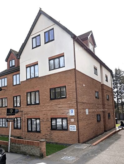 1 Bedroom Flat To Rent In Mayfield Court, SE25