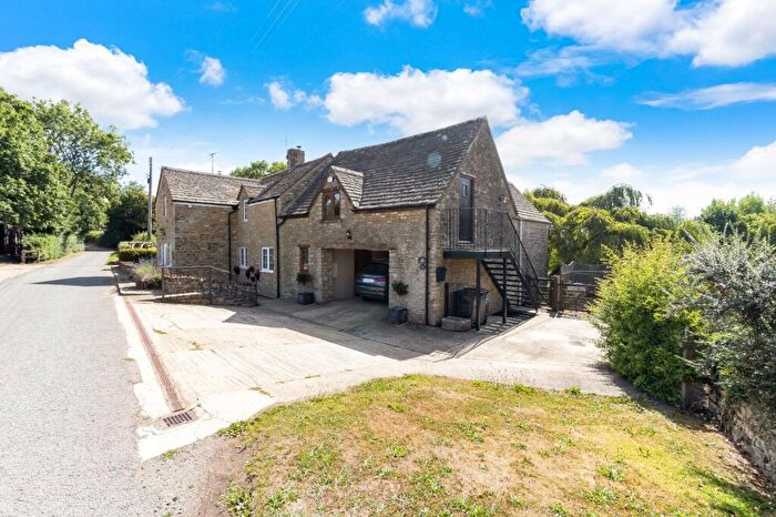 1 Bedroom Garage / Parking To Rent In Poole Keynes, Cirencester, Gloucestershire, GL7