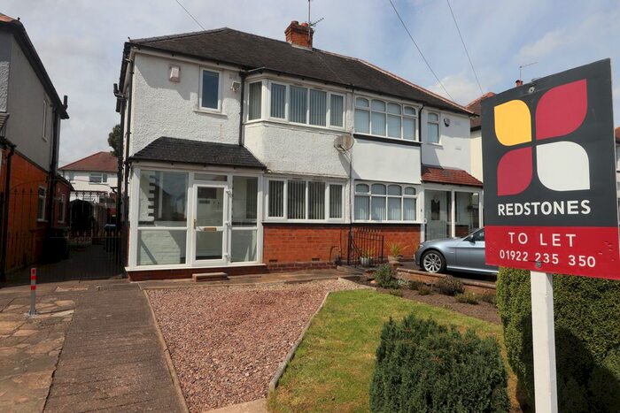 2 Bedroom Semi-Detached House To Rent In Woden Road East, Wednesbury, WS10