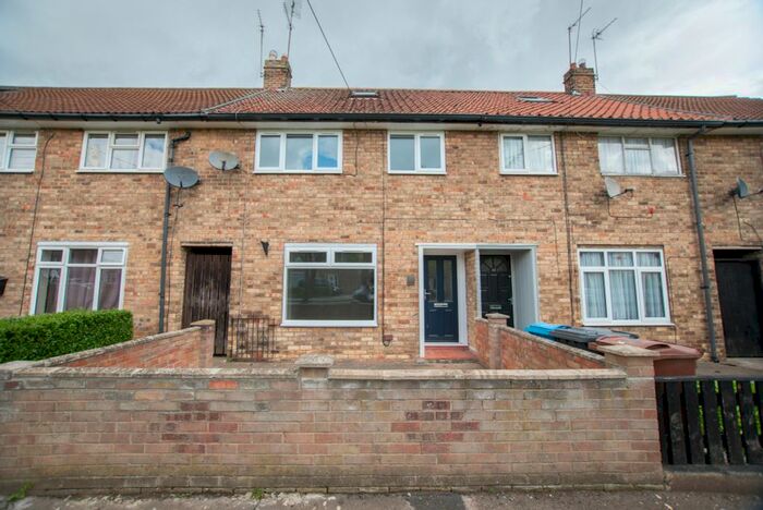 3 Bedroom Terraced House To Rent In Sullivan Road, Hull, HU4