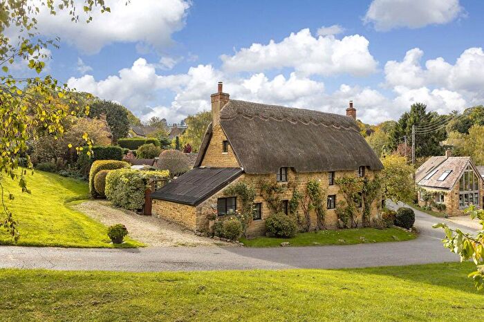 3 Bedroom Detached House For Sale In The Green, Ilmington, Shipston-on-Stour, CV36