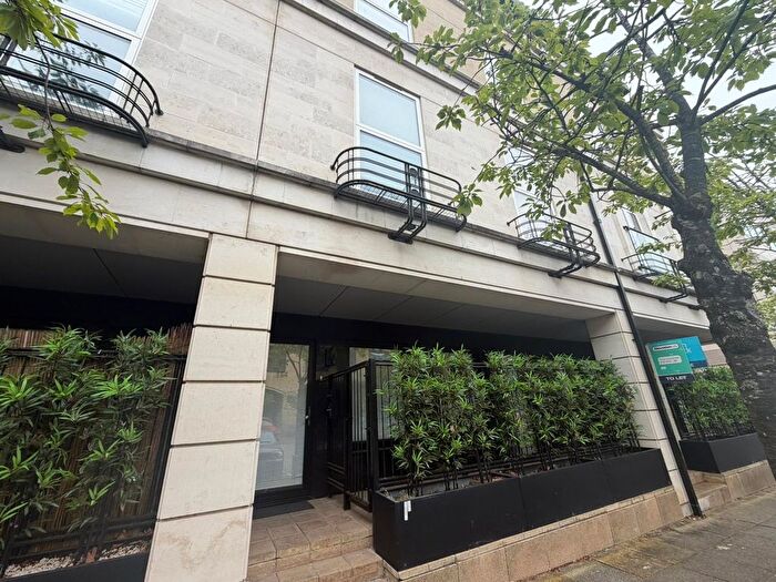 2 Bedroom Flat To Rent In Upper Fourth Street, Milton Keynes, MK9