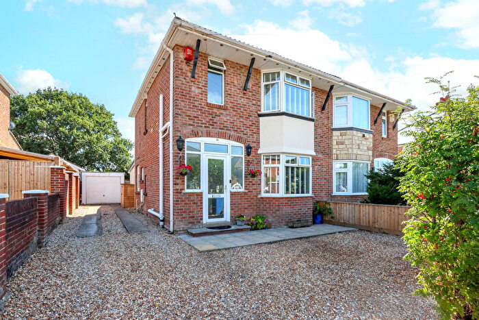 4 Bedroom Semi-Detached House For Sale In Enfield Road, Oakdale, BH15