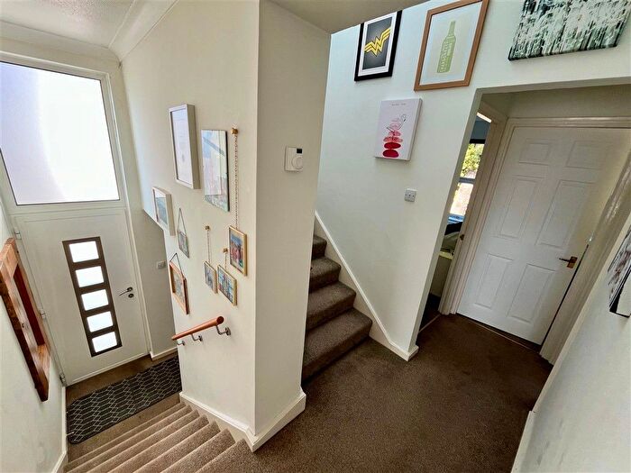 5 Bedroom Detached House For Sale In Estcots Drive, East Grinstead, West Sussex, RH19