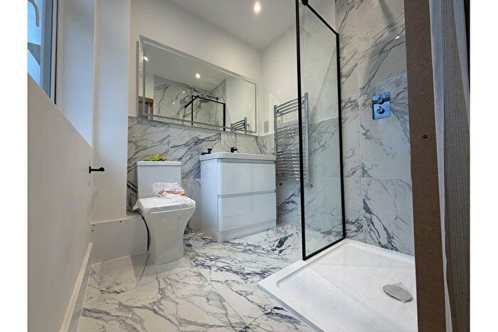 3 Bedroom Terraced House To Rent In Streatham Road, Merton, Mitcham, CR4