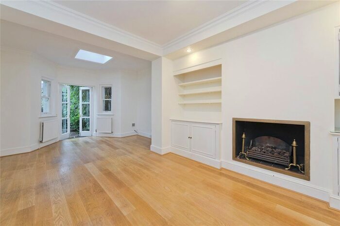 3 Bedroom Detached House To Rent In St. Quintin Avenue, London, Uk, W10