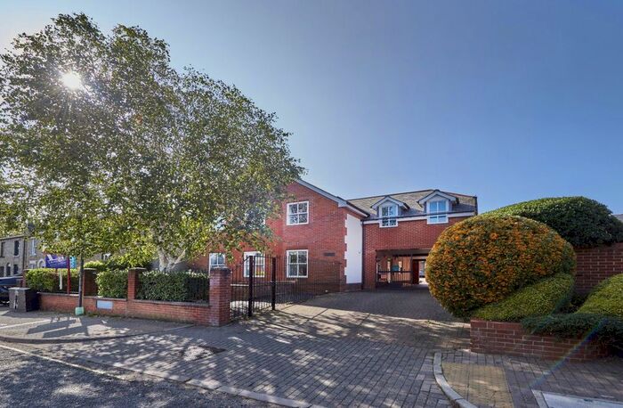 2 Bedroom Flat To Rent In Lattimore Road, St.Albans AL1