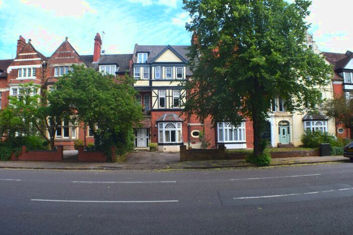 2 Bedroom Flat To Rent In East Park Parade, Kingsley, Northampton, NN1