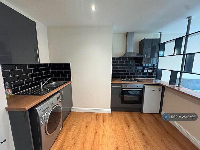1 Bedroom Flat To Rent In Young Street, Doncaster, DN1