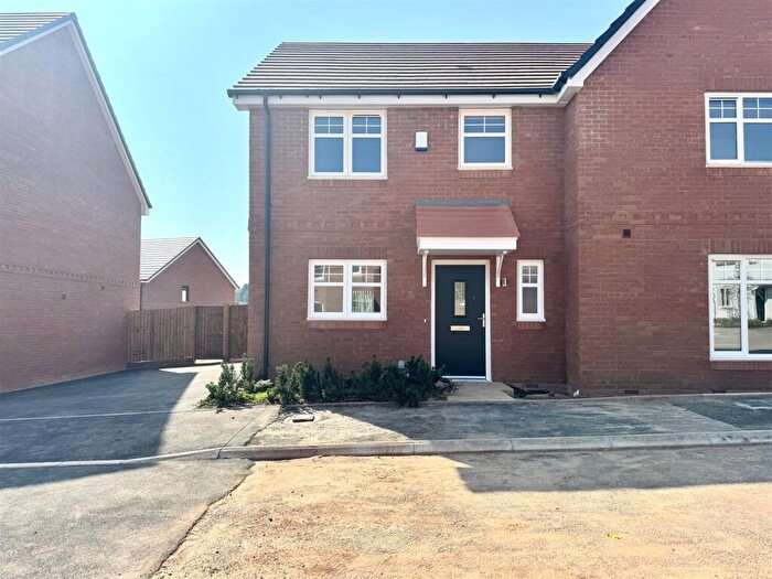 3 Bedroom Semi-Detached House To Rent In Carrington Way, The Meadows, Coventry, CV7