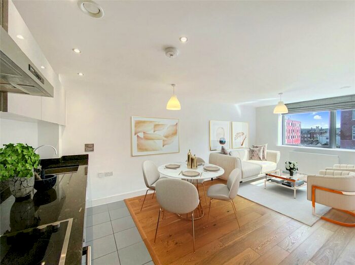 2 Bedroom Apartment To Rent In Exeter, Devon, EX1