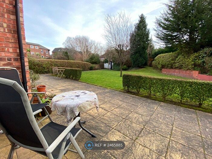 2 Bedroom Flat To Rent In Orchard Gate, Prenton, CH43