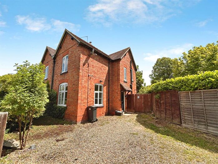 2 Bedroom Cottage For Sale In Chapel Lane, Mickleton, GL55